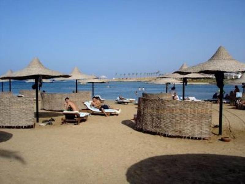 Royal Brayka Beach Resort Abu Dabab Exteriör bild